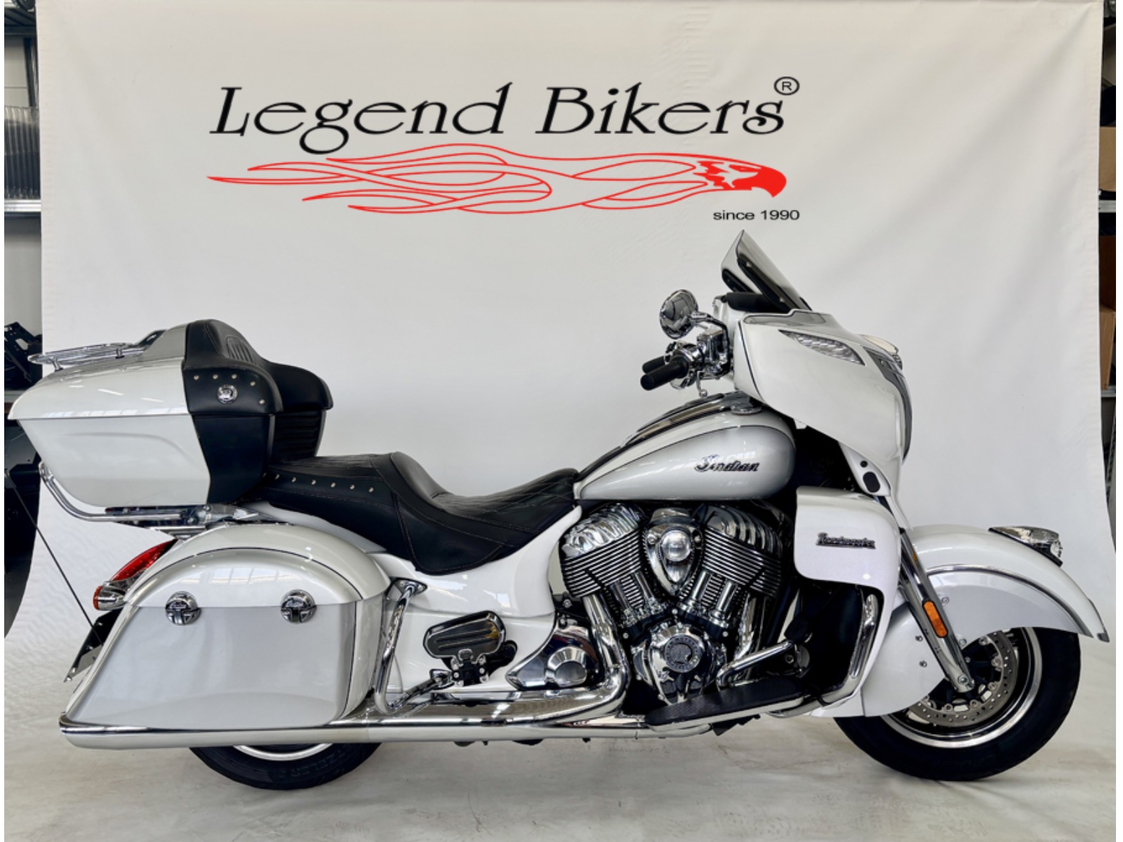 Legend Bikers - INDIAN ROADMASTER