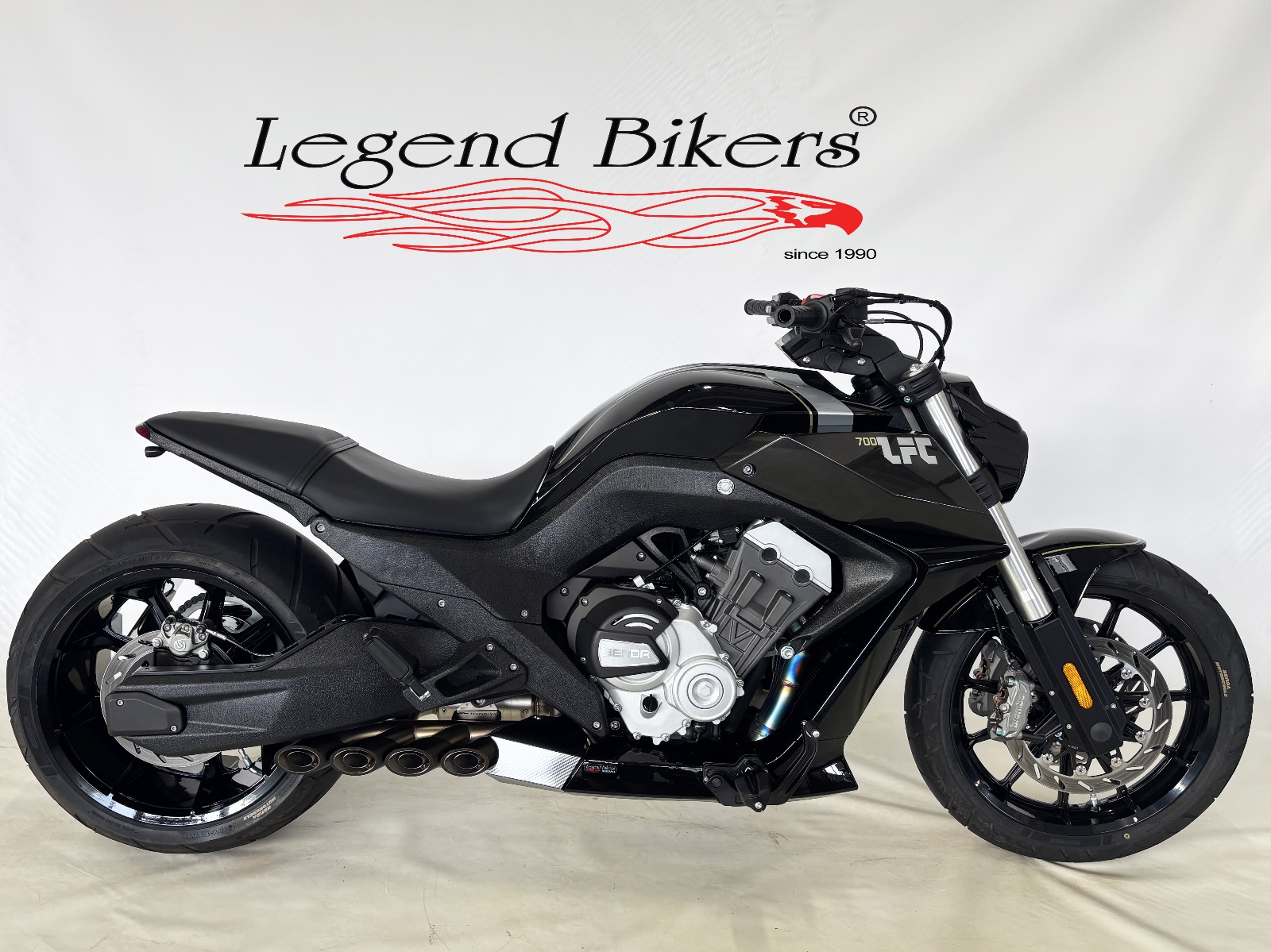 Legend Bikers - BENDA LFC 700